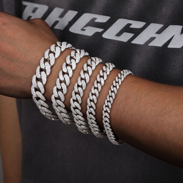 Stylish moissanite cuban link bracelet with hand