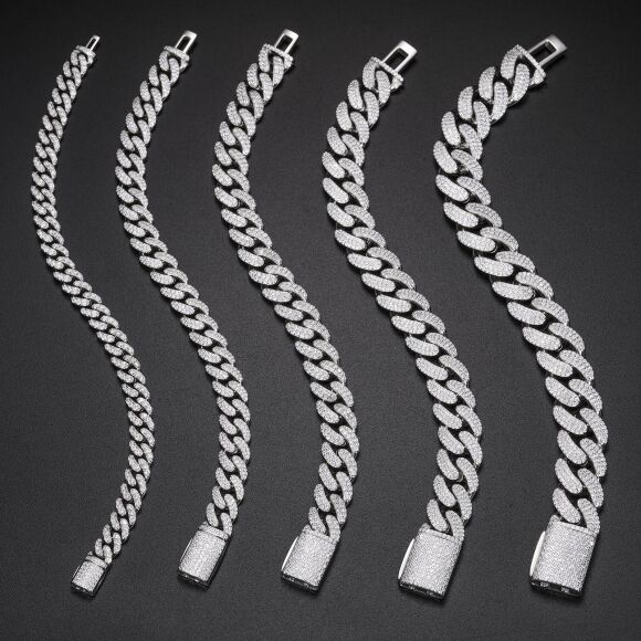 Stylish moissanite cuban link bracelet