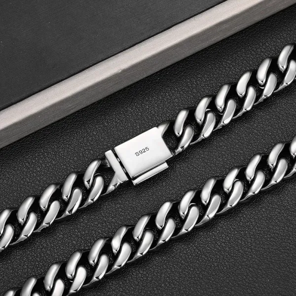 12mm Classic Black moissanite cuban link chain